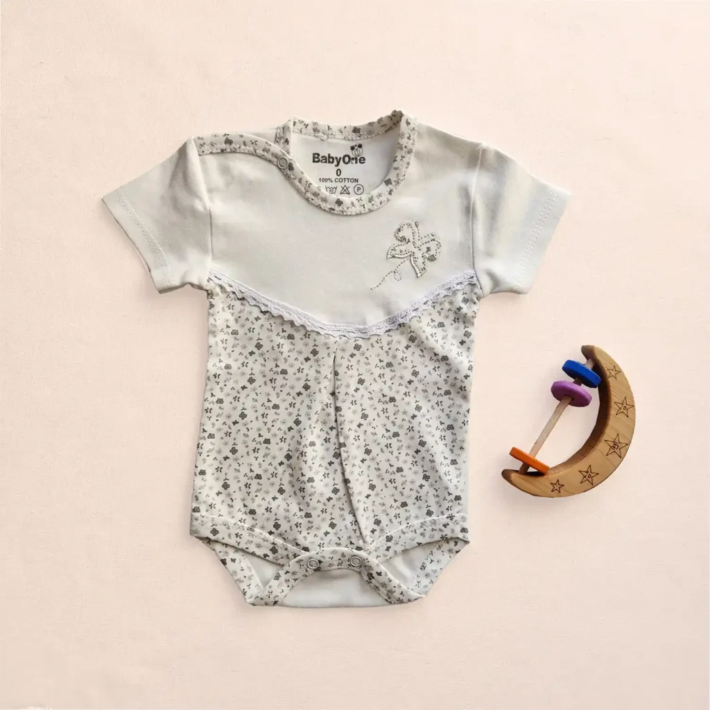 بادی آستین کوتاه دخترانه طرح پروانه برند Babyone