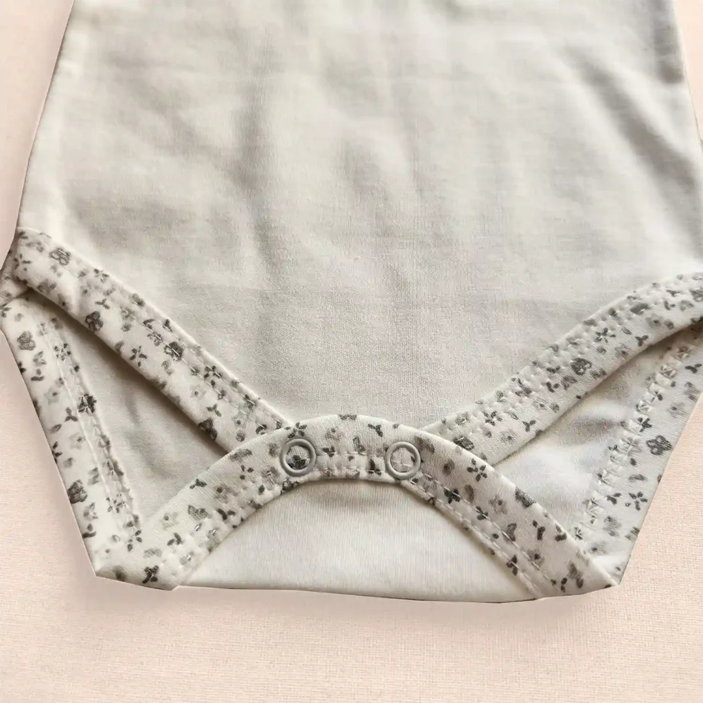 قیمت بادی رکابی دخترانه طرح پروانه برند Babyone