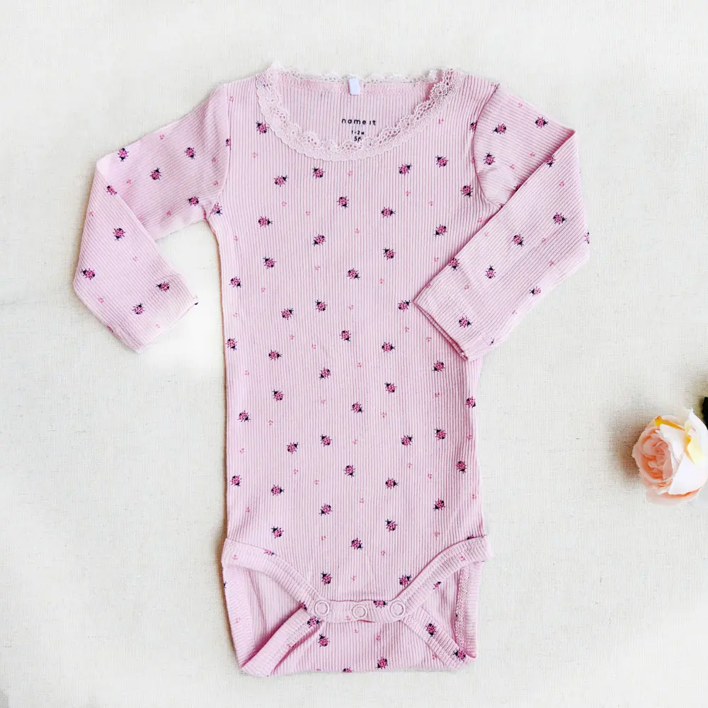 بادی دخترانه آستین بلند کبریتی طرح کفشدوزک برند name it