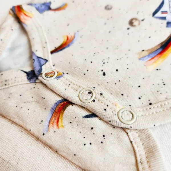 قیمت بادی پسرانه آستین بلند طرح موشک رنگ کرم برند name it