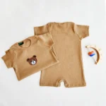 رامپر آستین کوتاه کبریتی طرح خرس رنگ نسکافه ای