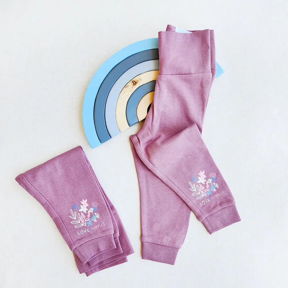 شلوار ضد کولیک دخترانه طرح love&cuddles رنگ بنفش برند lupilu