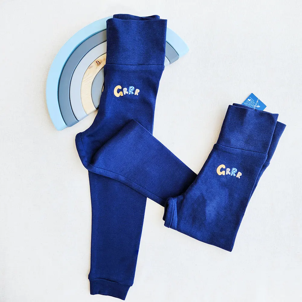 شلوار ضد کولیک طرح GRRR رنگ سرمه ای برند لوپیلو