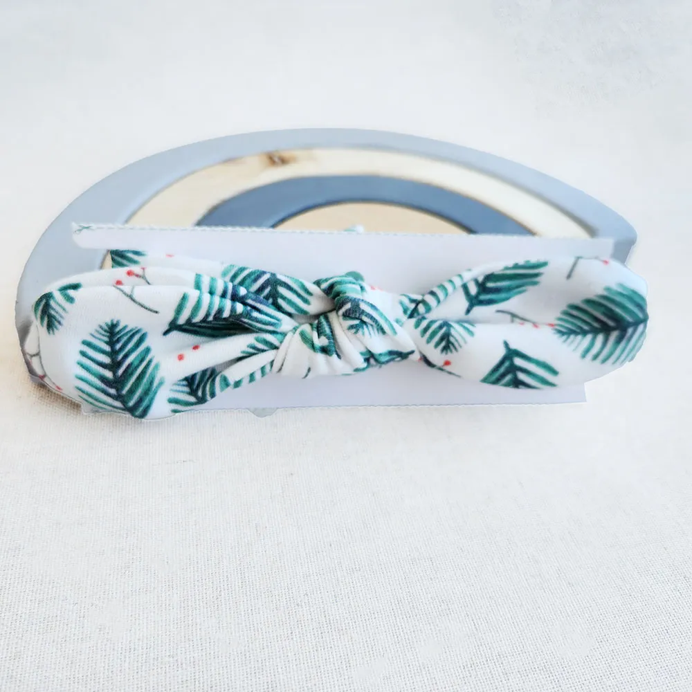 هدبند دخترانه طرح برگ کاج