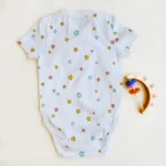 بادی آستین کوتاه وارداتی جلو دکمه طرح ستاره رنگ سفید