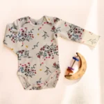 بادی آستین بلند طرح گل های رنگی رنگ سفید برند HEMA