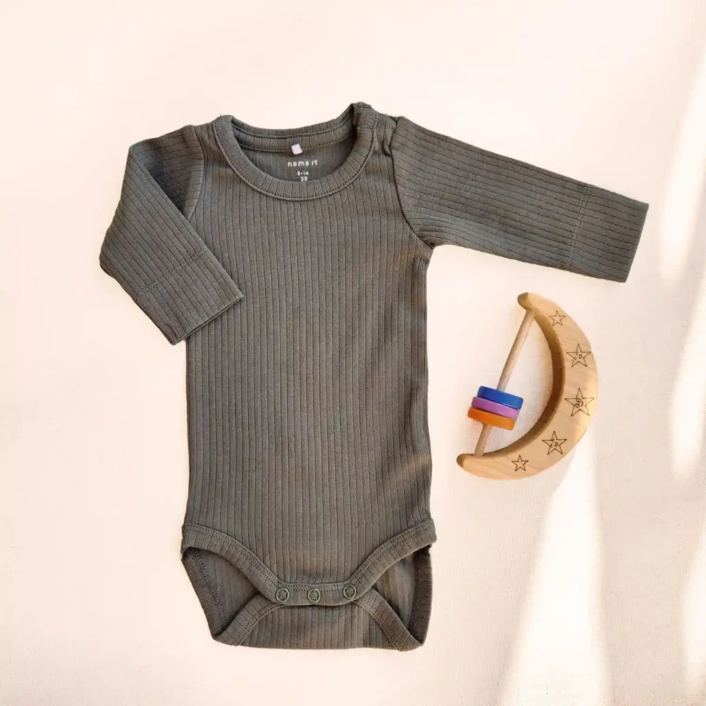 بادی آستین بلند کبریتی ساده رنگ سبز تیره برند name it