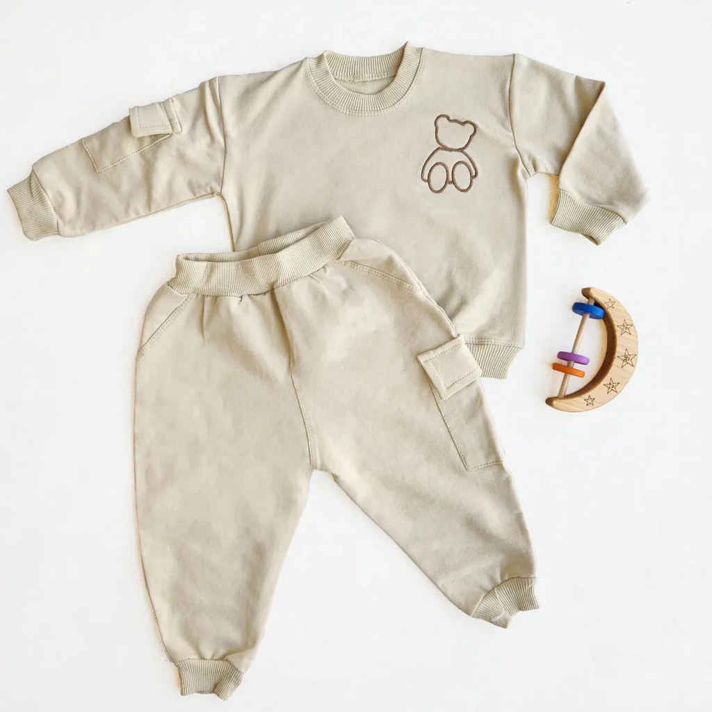 ست دورس و شلوار دو نخ طرح تدی رنگ کرم