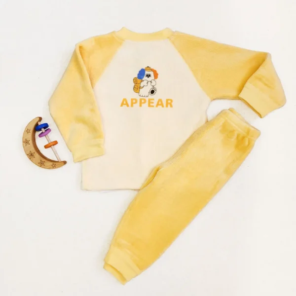 ست سویشرت و شلوار خز مدل کبریتی طرح APPEAR رنگ زرد