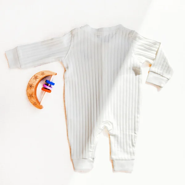 سرهمی دوزیپ مدل کبریتی طرح استیج رنگ سفید برند H&M