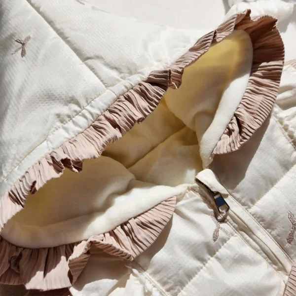 کاپشن سرهمی کلاهدار دخترانه وارداتی اصل مدل پاپیونی رنگ کرم نسکافه ای