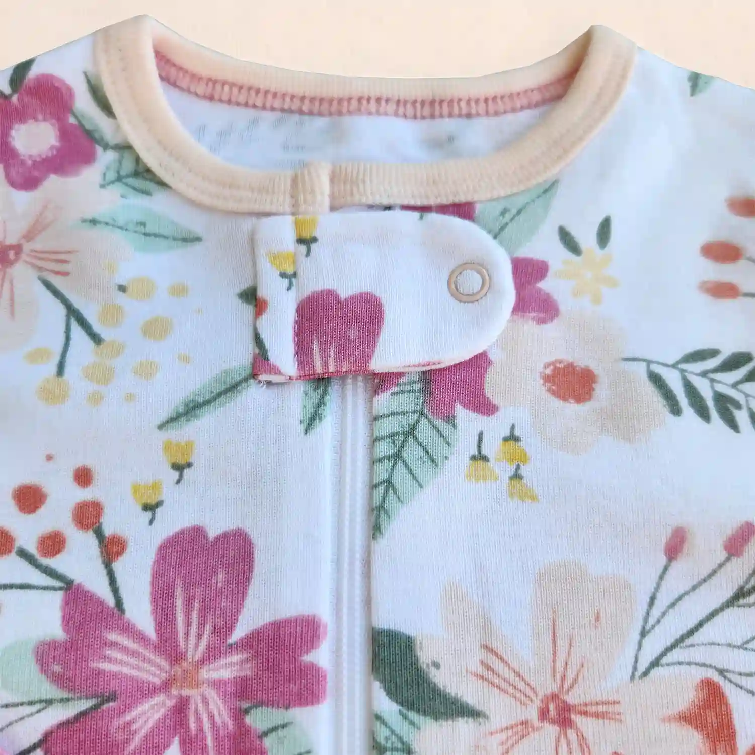 سرهمی جوراب دار وارداتی طرح گل رنگ سفید کد 10317