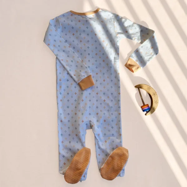 سرهمی وارداتی طرح چهارپر های رنگی رنگ سفید