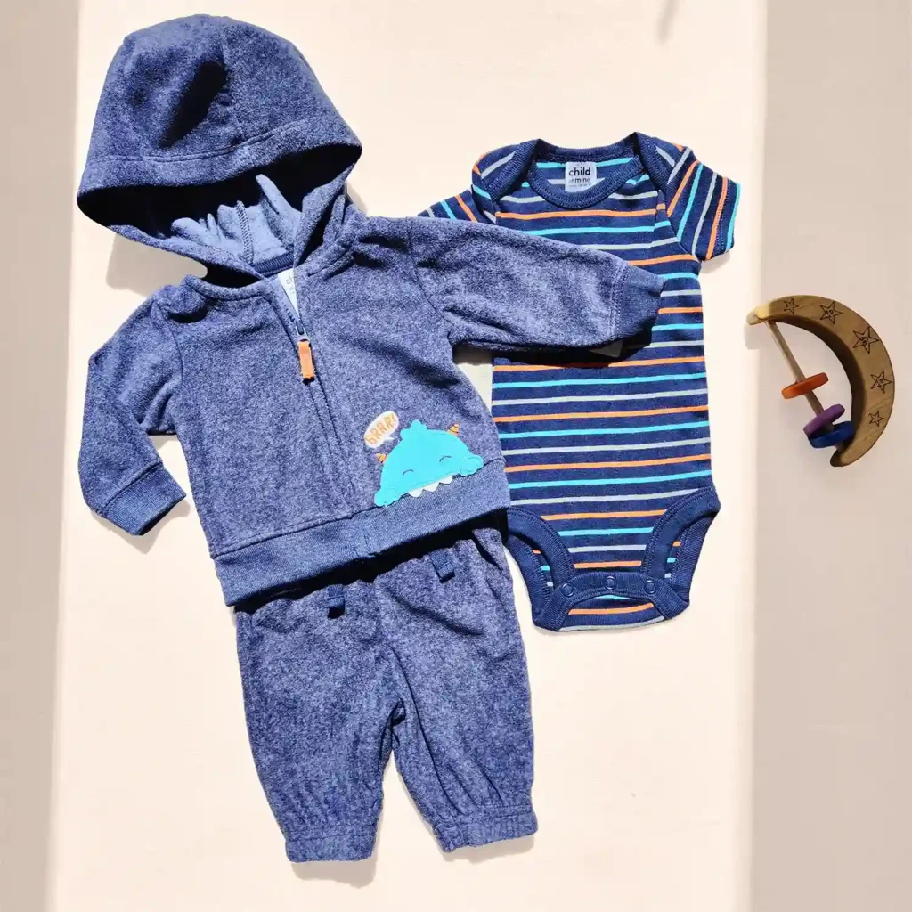 ست 3 تیکه سوییشرت، شلوار و بادی طرح GRRR برند Carters