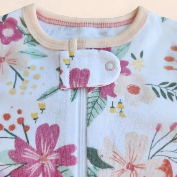 سرهمی جوراب دار طرح گل رنگ سفید