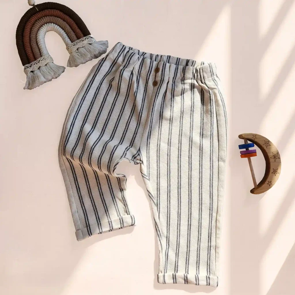 شلوار نوزادی طرح راه راه رنگ شیری کد 10294