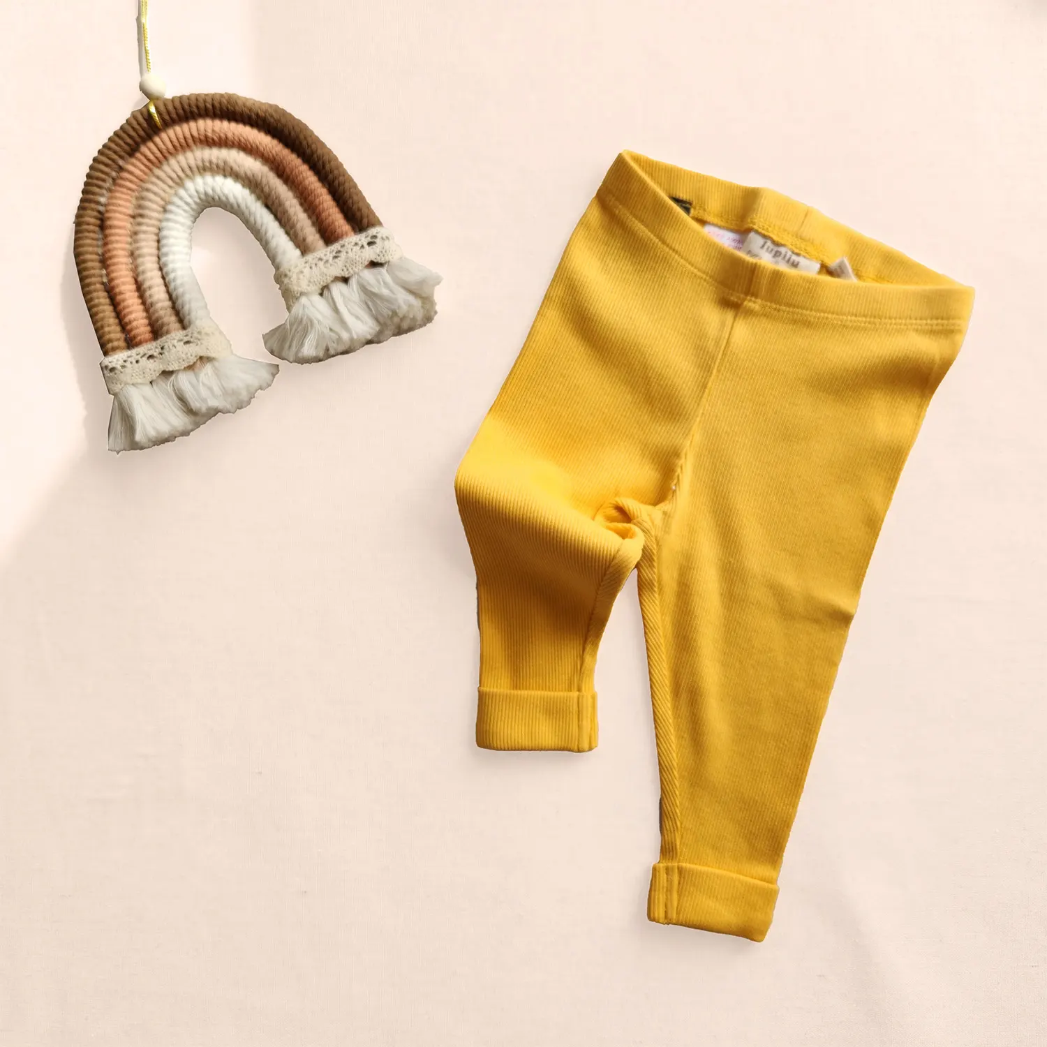 لگ کبریتی نوزادی رنگ زرد برند Lupilu لگ کبریتی نوزادی رنگ زرد برند Lupilu