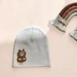 کلاه نوزادی کشبافت مدل خرگوش رنگ سفید