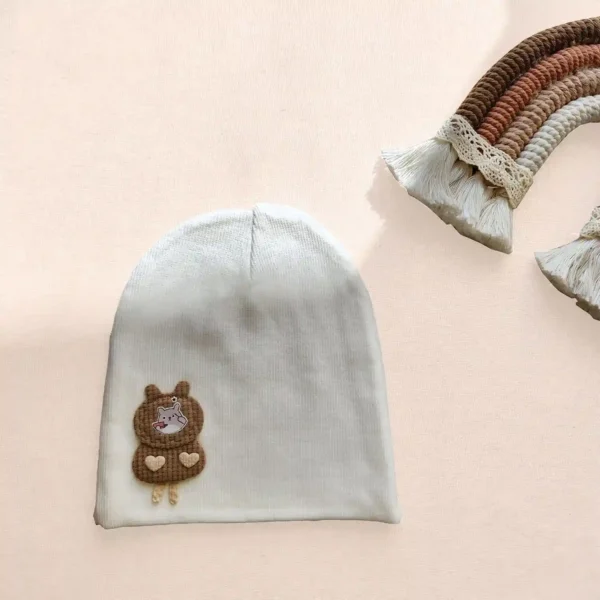 کلاه نوزادی کشبافت مدل خرگوش رنگ سفید