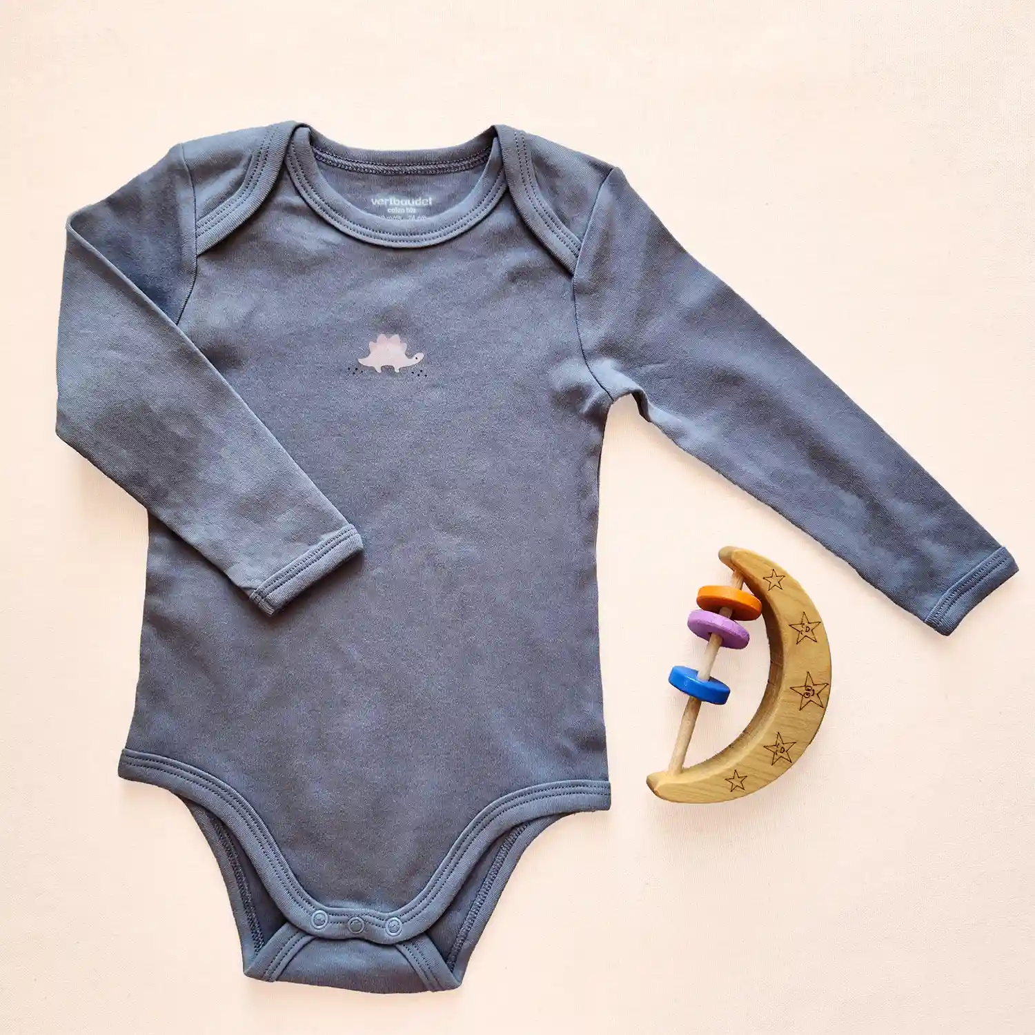 بادی آستین بلند طرح دایناسور بامزه رنگ طوسی آبی برند Vertbaudet