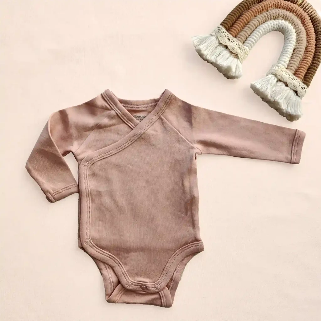 بادی آستین بلند یقه هفت ساده رنگ صورتی تیره برند ورت بایودت