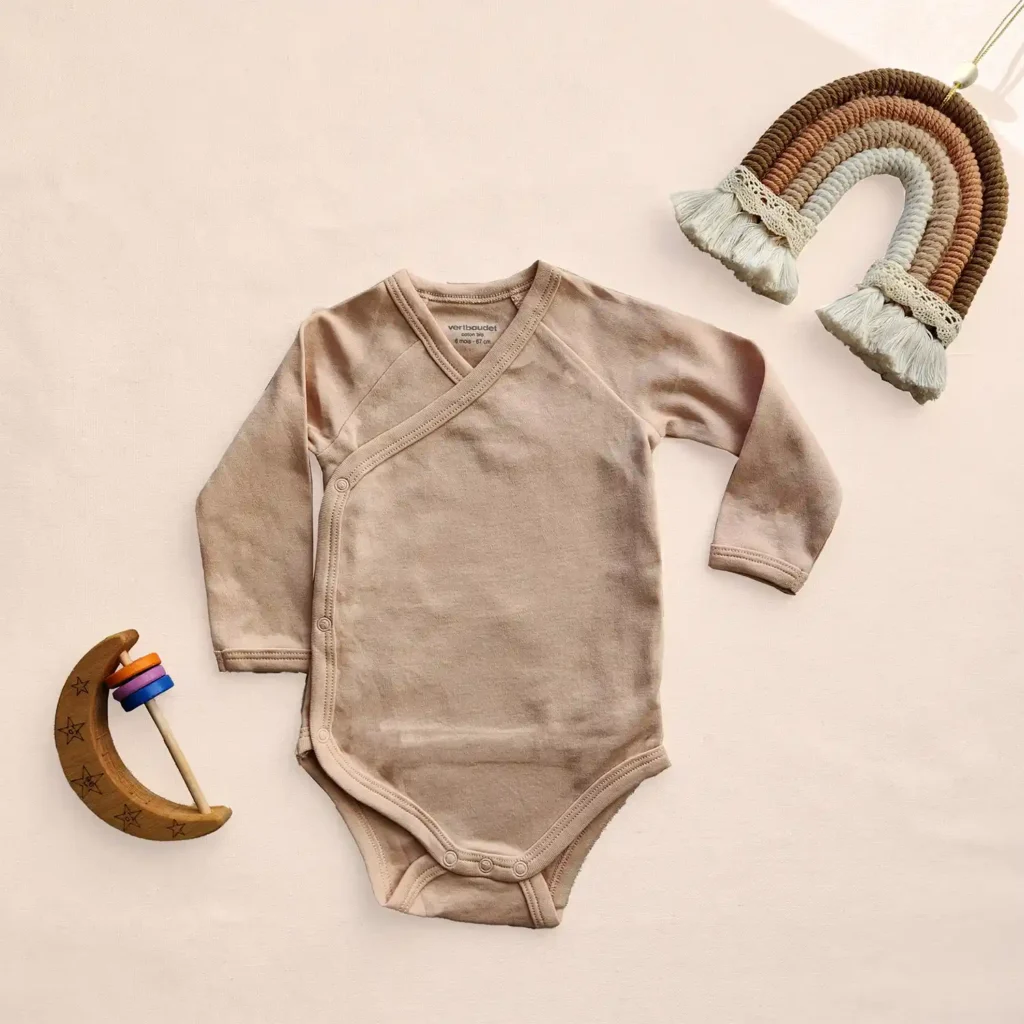 بادی آستین بلند یقه هفت ساده رنگ صورتی روشن برند vertbaudet