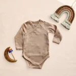 بادی آستین بلند یقه هفت ساده رنگ صورتی روشن برند vertbaudet