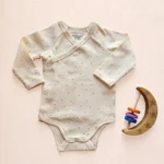 بادی آستین بلند یقه هفت طرح خال خالی رنگ کرم برند vertbaudet