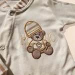 ست بیمارستانی خرسی مدل راه راه رنگ سفید برند ببک