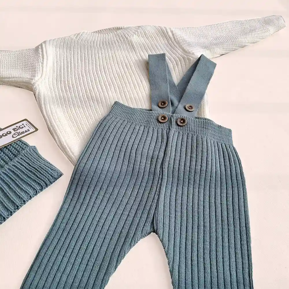 ست 3 تیکه پلیور و بیلر به همراه کلاه وارداتی ترک رنگ سفید-سبز