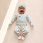 تنخور ست بیمارستانی طرح ابر و خرگوش رنگ سفید صورتی برند گودمارک