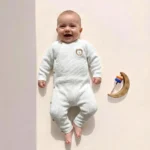 تن خور سرهمی نوزادی بافت وارداتی طرح شیر رنگ سفید برند Inextenso