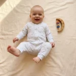 تن خور سرهمی نوزادی وارداتی طرح فیل و رنگین کمان رنگ سفید برند H&M