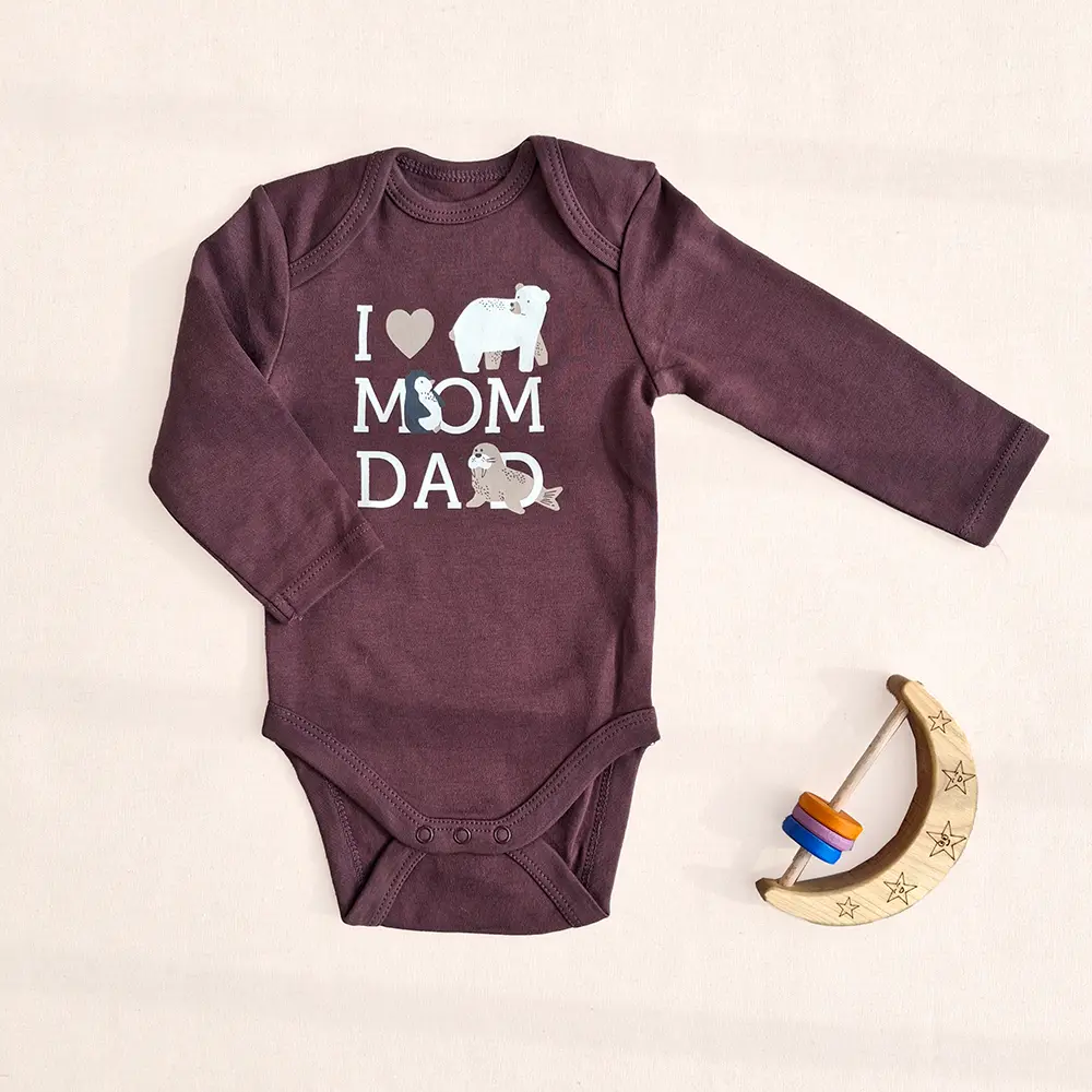 بادی آستین بلند وارداتی طرح I Love Mom & Dad رنگ بنفش برند C&A کد 10447