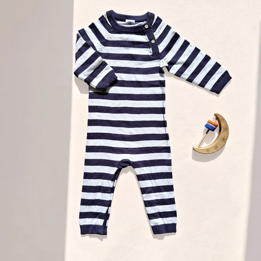 سرهمی نوزادی بافت وارداتی راه راه رنگ سفید- سرمه ای برند next baby