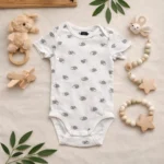 بادی آستین کوتاه وارداتی طرح لاکپشت رنگ سفید برند H&M