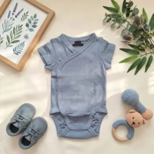 بادی آستین کوتاه وارداتی یقه هفت ساده رنگ آبی برند H&M