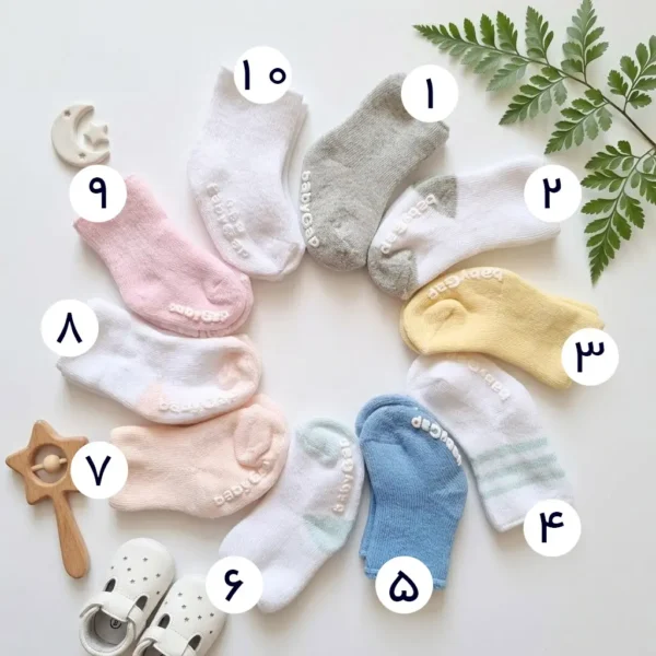طرح های جوراب نوزادی وارداتی اورجینال برند گپ کد 10564