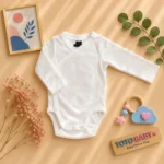 بادی آستین بلند وارداتی یقه هفت طرح خالدار رنگ سفید برند H&M